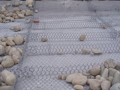 蜂巢格宾网