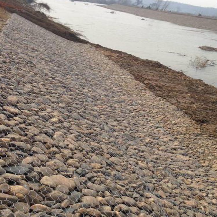 雷诺护垫对于河道治理效果的优势是什么